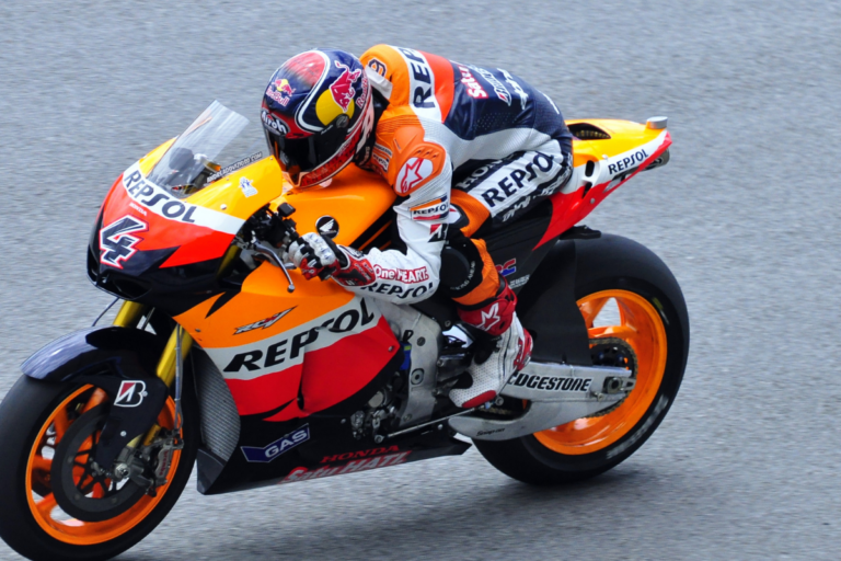 Essais MotoGP 2024 à Barcelone : Qui a brillé, qui a chauffé ?