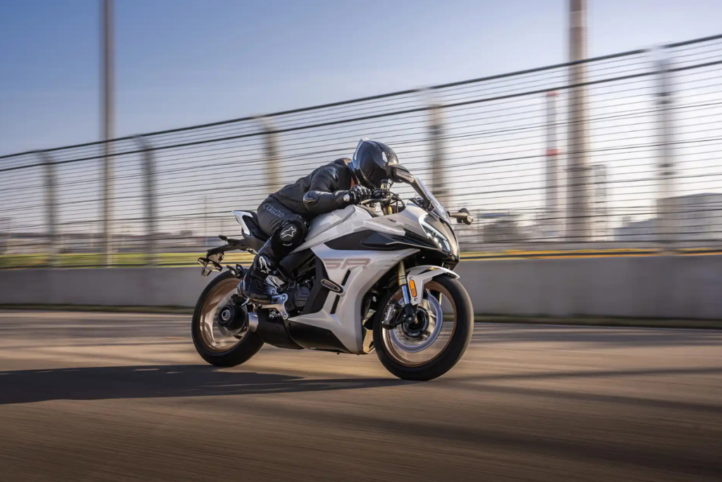 Motos chinoises à l’EICMA 2024 : des nouveautés qui rivalisent avec les grandes marques