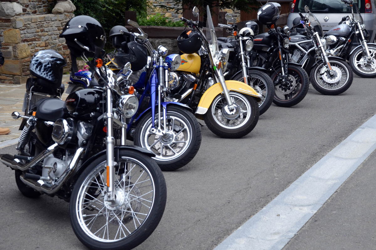 Motos, scooters et crise