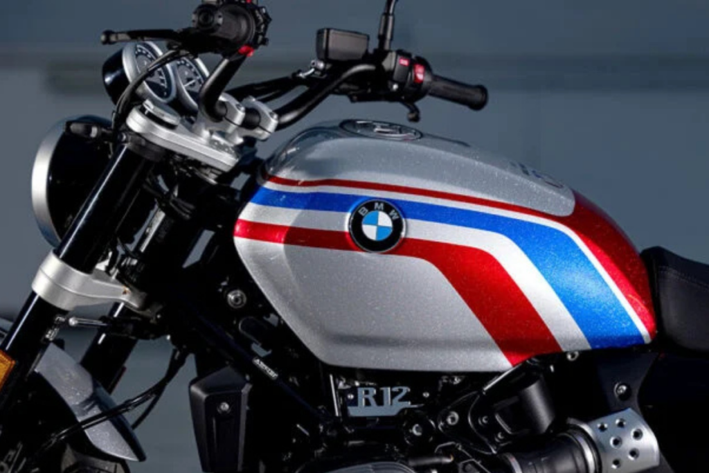 BMW R 12 Julie Wood