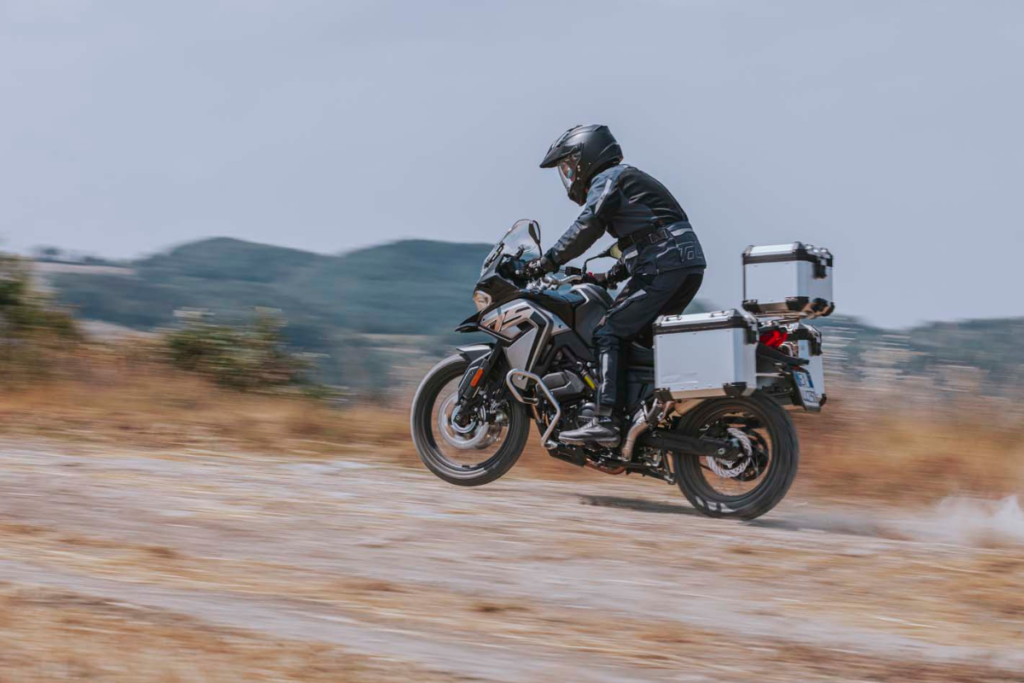 Test Voge DS 900 X