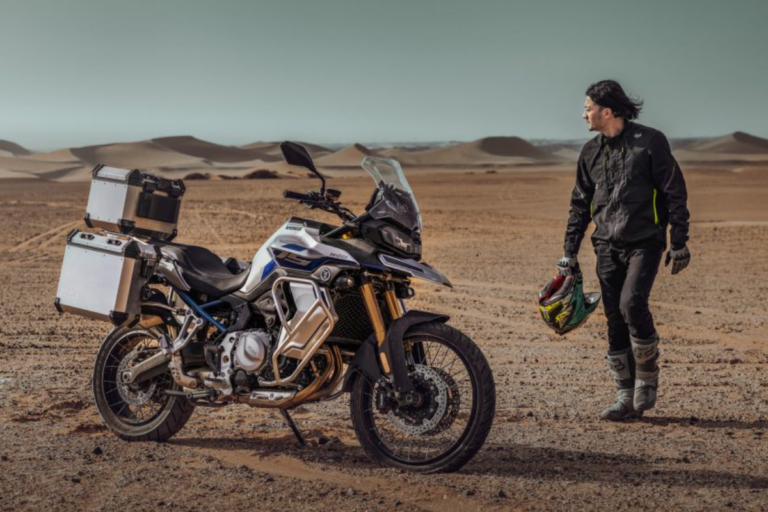 Test Voge DS 900 X