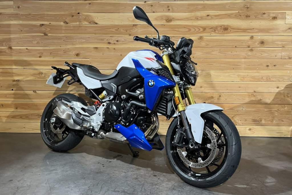BMW F 900 R
