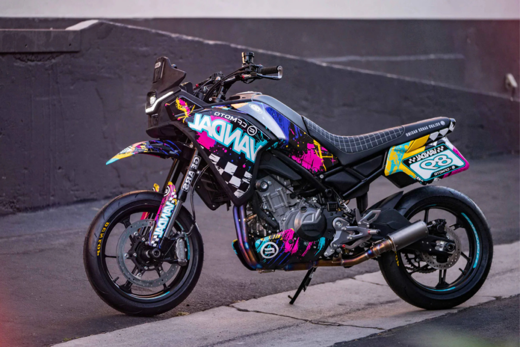 Roland Sands Design et CFMoto Tha Vandal