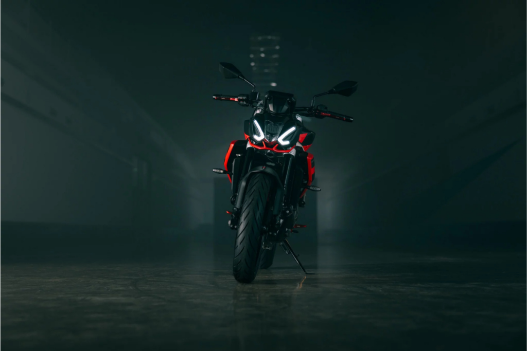 Nouvelle Aprilia Tuono 457