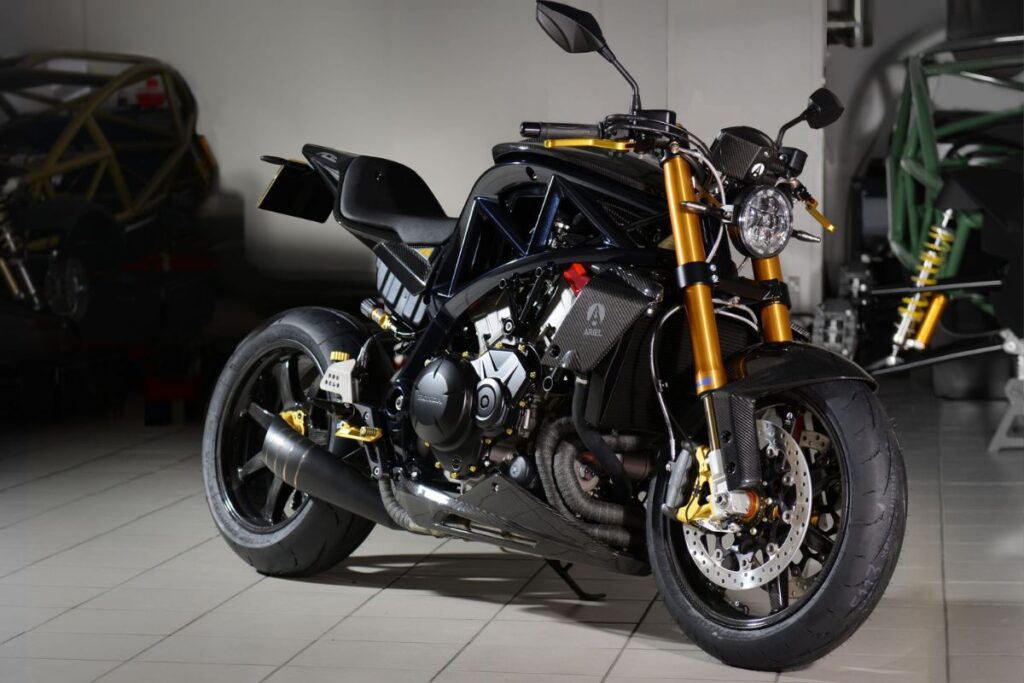 Ariel Ace - Ace R vue de trois quarts
