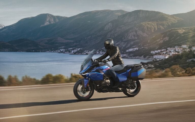 Essai Moto BMW R 1300 RT, plus légère, plus puissante, plus intelligente