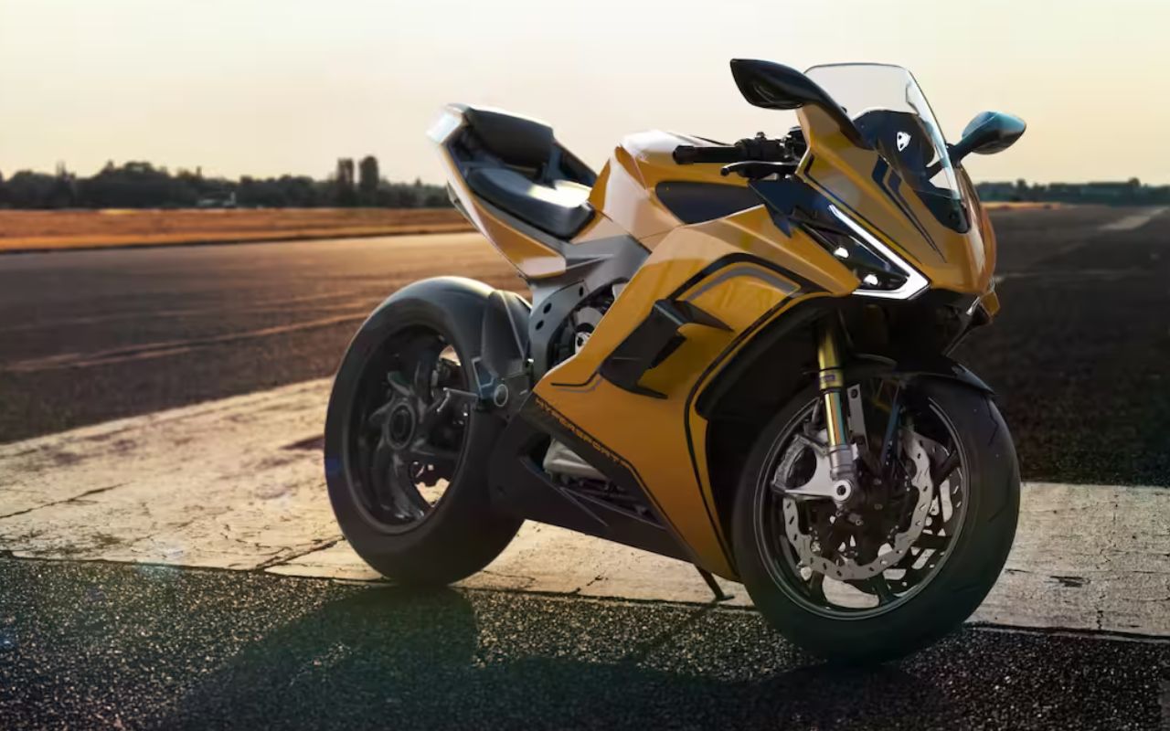 Moins de 10 millions pour une superbike électrique Le pari audacieux pour l'HyperSport Race de Damon