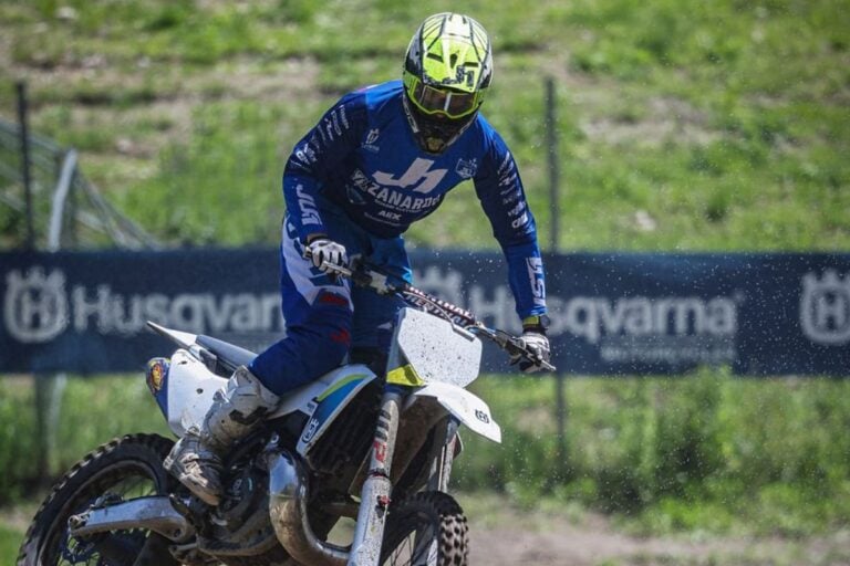 Ces motos sont gratuites mais il faut aller les chercher !