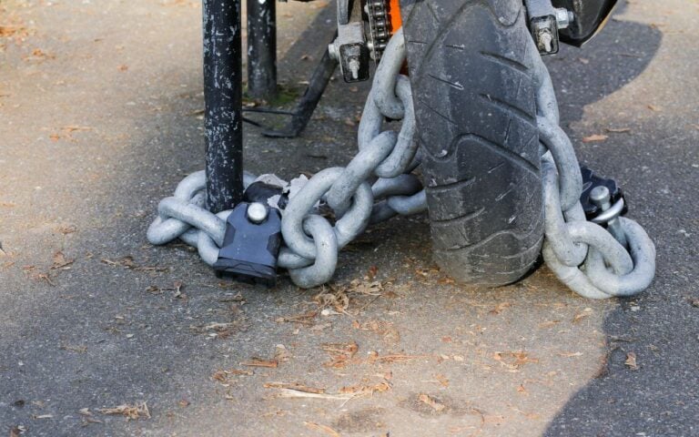 Contrôle routier moto un antivol non conforme peut vous coûter 450 €
