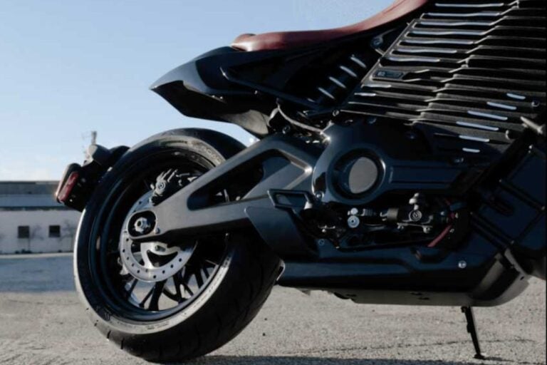 Harley-Davidson, un choix risqué, une alliance déroutante — et peut être la dernière chance