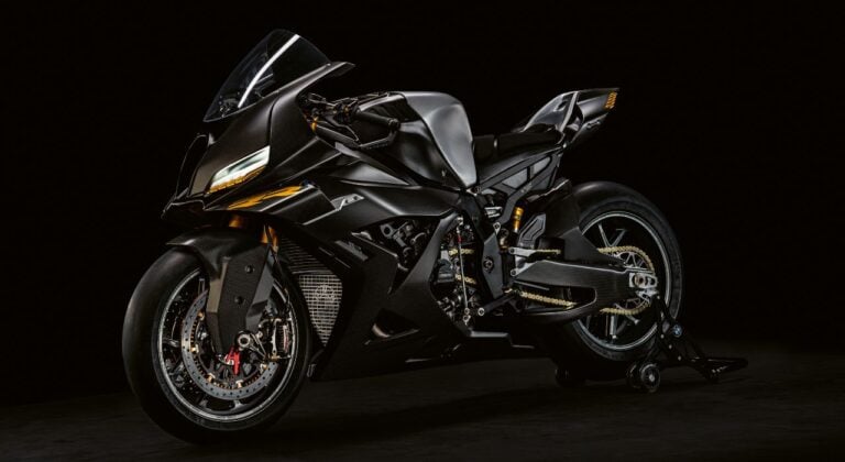 Plus de 230 chevaux pour la nouvelle bombe de BMW Motorrad