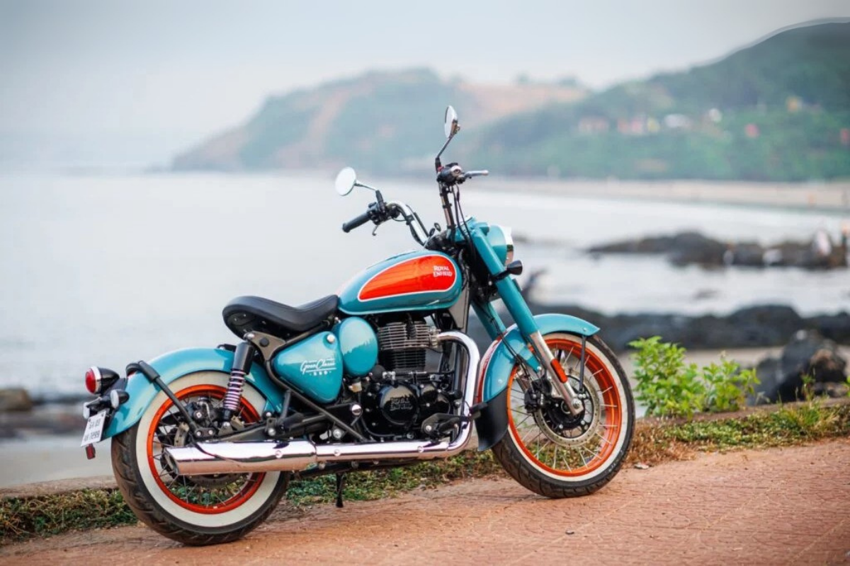 avec un prix surprenant sous les 5000 €, royal enfield sort une 350 au look vintage irrésistible