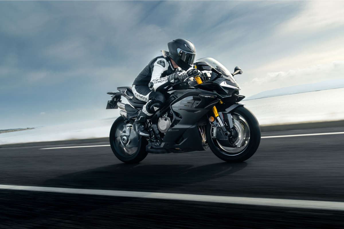 ce constructeur chinois relance la guerre des sportives avec une 750cc à 4 cylindres et un prix qui va faire trembler yamaha et kawasaki