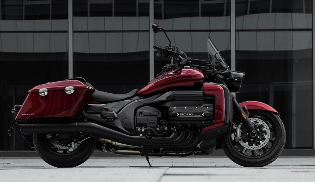ce monstre de 2 000 cm³ made in china veut prendre la place des harley davidson… pour un prix bien plus agressif 16