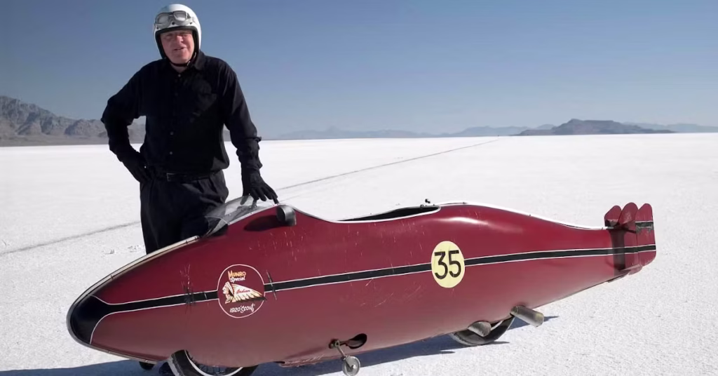 cette indian frôle les 320 kmh et frôle la gloire du record mythique de bonneville 9