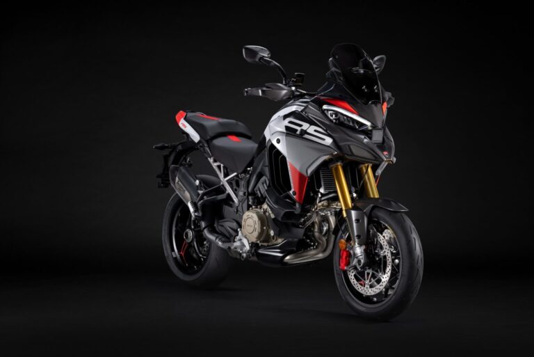 cette nouvelle diavel est si radicale qu’elle fait passer les autres ducati pour des scooters