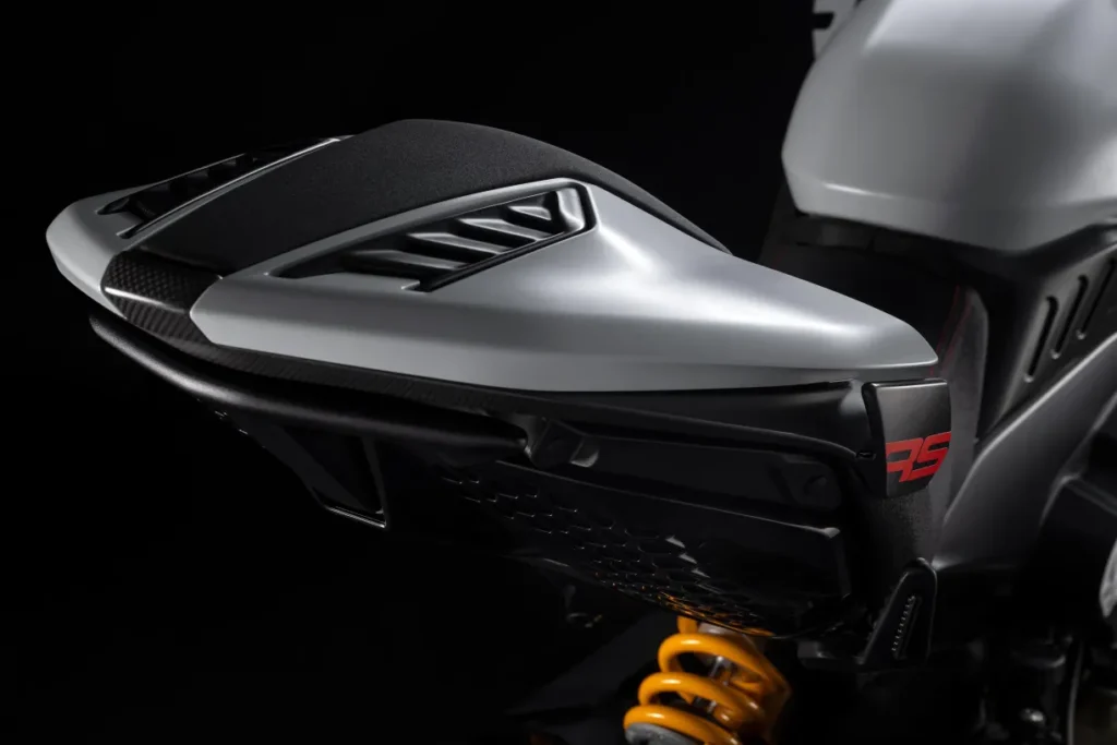 ducati diavel v4 rs 2026 le muscle cruiser qui passe de 0 à 100 kmh en 2,5 secondes 55
