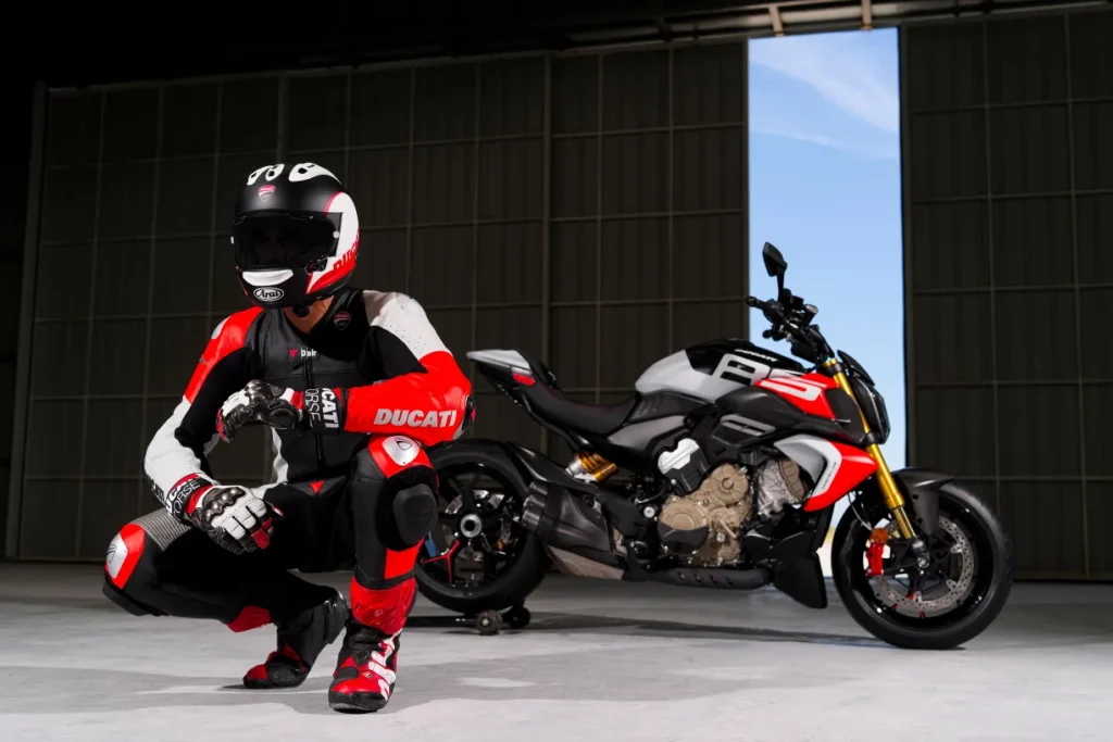 ducati diavel v4 rs 2026 le muscle cruiser qui passe de 0 à 100 kmh en 2,5 secondes 7