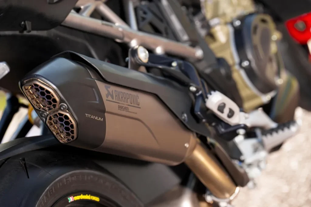 ducati multistrada v4 rs 2026 la sportive d’aventure qui s’inspire de motogp 15