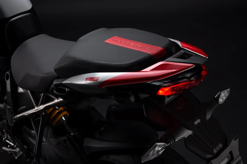 ducati multistrada v4 rs 2026 la sportive d’aventure qui s’inspire de motogp 24