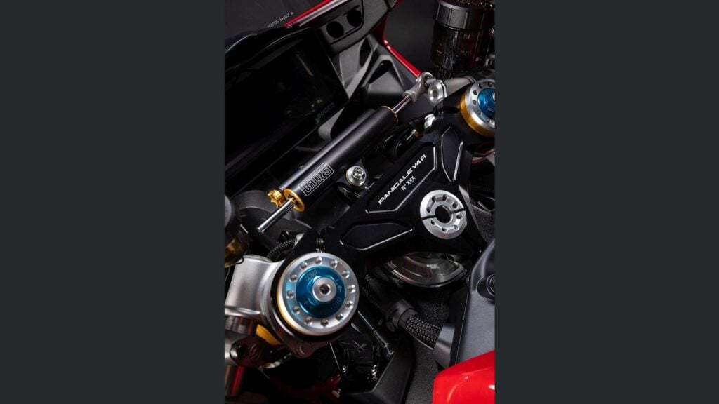 ducati panigale v4 r 2026, la sportive de rêve qui enflamme les passionnés avec ses 239 chevaux et une vitesse de plus de 330 kmh 27