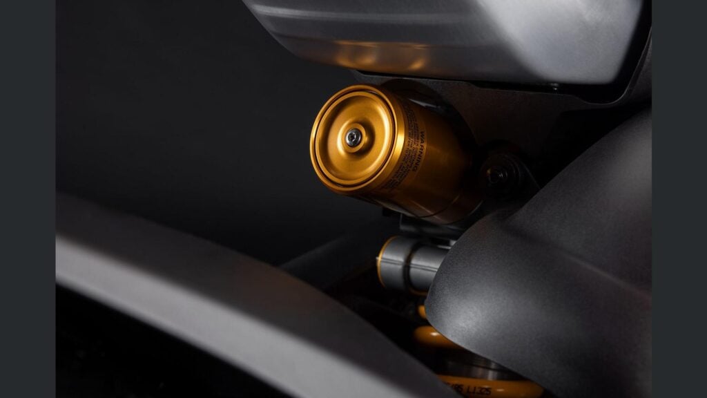 ducati panigale v4 r 2026, la sportive de rêve qui enflamme les passionnés avec ses 239 chevaux et une vitesse de plus de 330 kmh 30