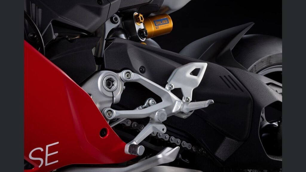 ducati panigale v4 r 2026, la sportive de rêve qui enflamme les passionnés avec ses 239 chevaux et une vitesse de plus de 330 kmh 44