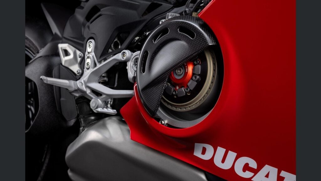 ducati panigale v4 r 2026, la sportive de rêve qui enflamme les passionnés avec ses 239 chevaux et une vitesse de plus de 330 kmh 51
