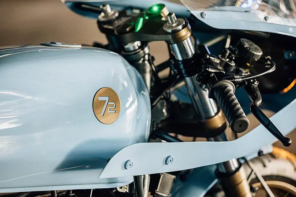 elle enterre des motos neuves à 20 000 € cette vieille bmw r100 a été entièrement reconstruite avec un niveau de finition qui frôle l’obsession 6