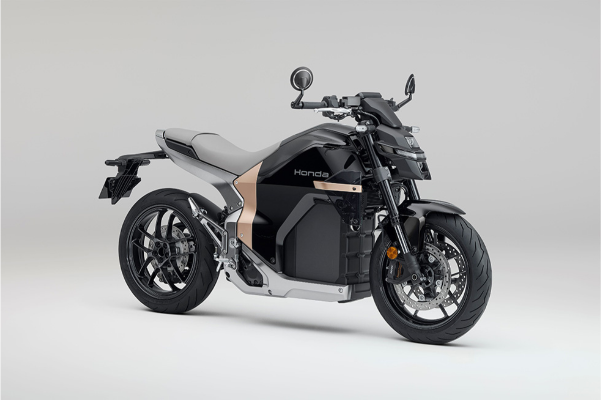 honda dévoile une moto qui roule toute seule plus besoin de pilote pour cette machine futuriste