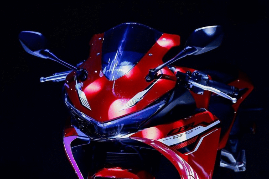 honda présente ses cb500 super four et cbr500r four et surprend les motards au salon de chongqing 12