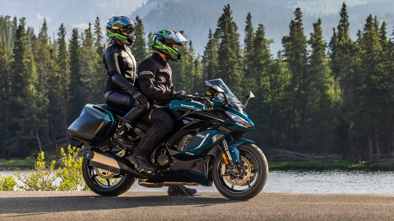 kawasaki ninja 2026 nouvelles couleurs, plus de technologie et 4 sport tourers au programme