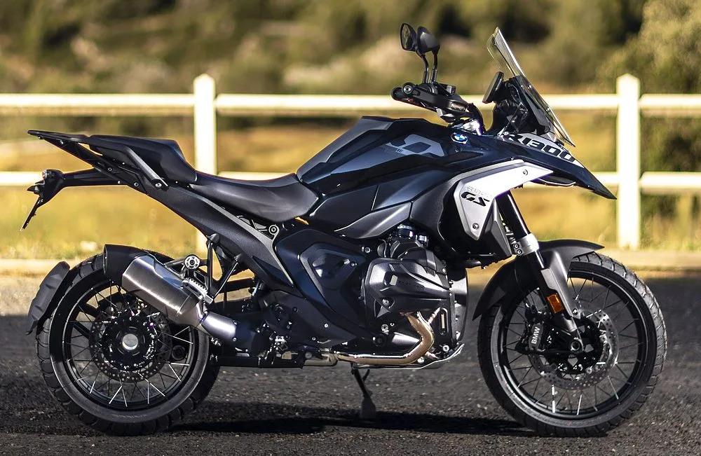 la bmw r1300gs pulvérise un record de 15 ans en côte avec des modifications minimes un exploit innatendu 1