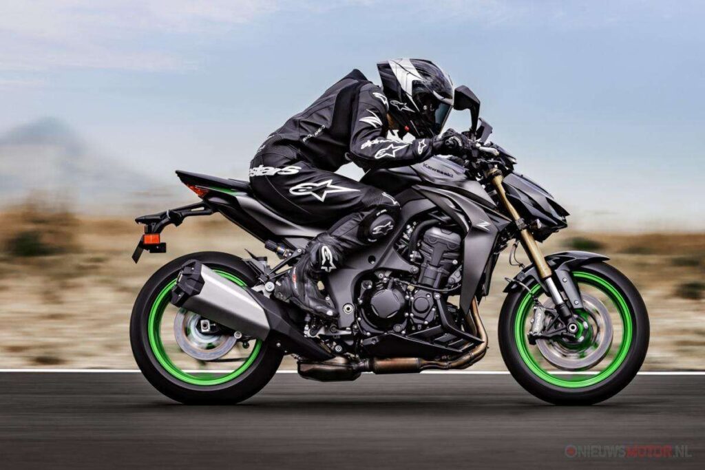 les nouvelles kawasaki z1100 et z1100 se 2026 débarquent avec un quatre cylindres retravaillé et un équipement haut de gamme 28