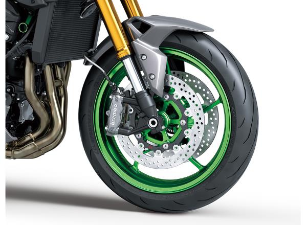 les nouvelles kawasaki z1100 et z1100 se 2026 débarquent avec un quatre cylindres retravaillé et un équipement haut de gamme 31