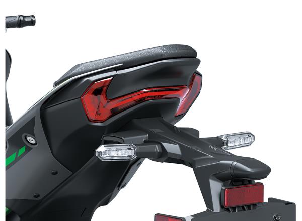 les nouvelles kawasaki z1100 et z1100 se 2026 débarquent avec un quatre cylindres retravaillé et un équipement haut de gamme 33