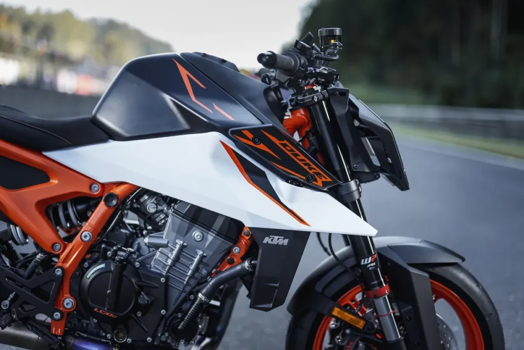 quand sortiront les nouvelles ktm la marque lève le voile sur son calendrier 1