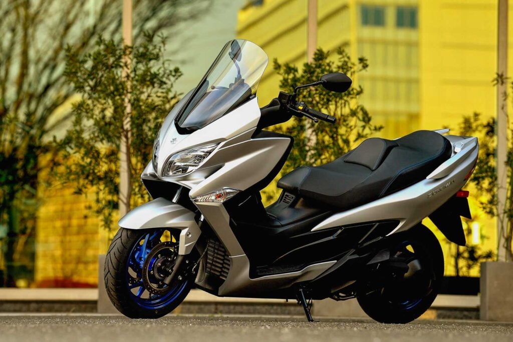 suzuki a vendu 113 000 motos dans ce pays d'asie rien qu'en aout 2025 et ce n'est que le début 3