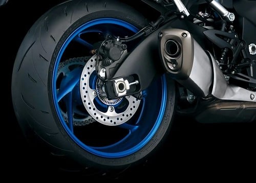 suzuki revoit entièrement sa gsx s1000 pour 2026 nouveau design, châssis affûté et moteur euro5+ sous les 12 000 € 29