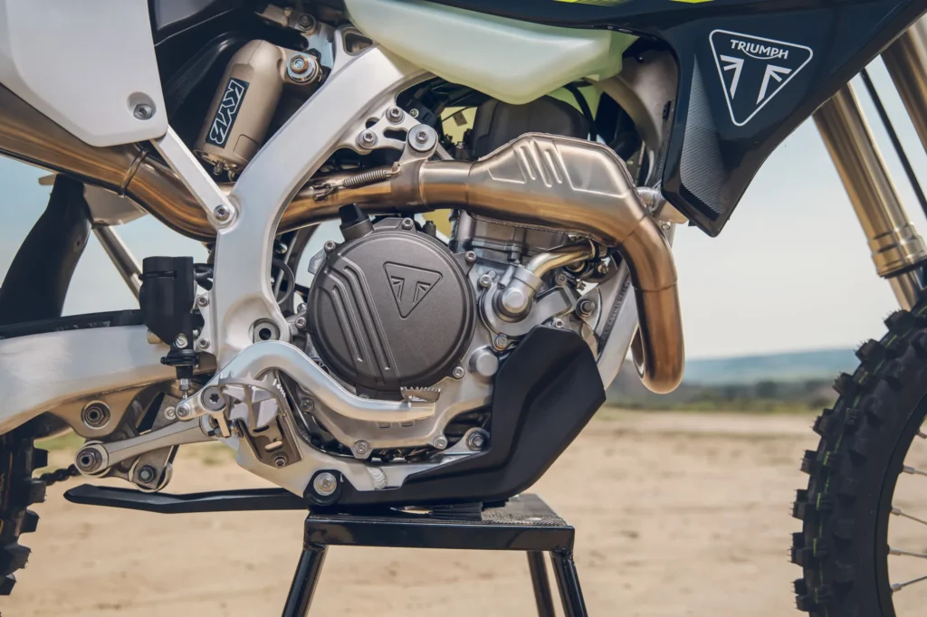triumph tf 250 c et tf 450 c 2026 les nouvelles motos off road de cross country dévoilées 11