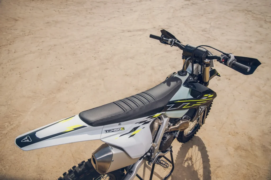 triumph tf 250 c et tf 450 c 2026 les nouvelles motos off road de cross country dévoilées 2
