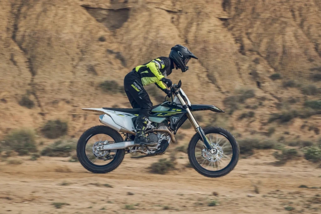 triumph tf 250 c et tf 450 c 2026 les nouvelles motos off road de cross country dévoilées 5