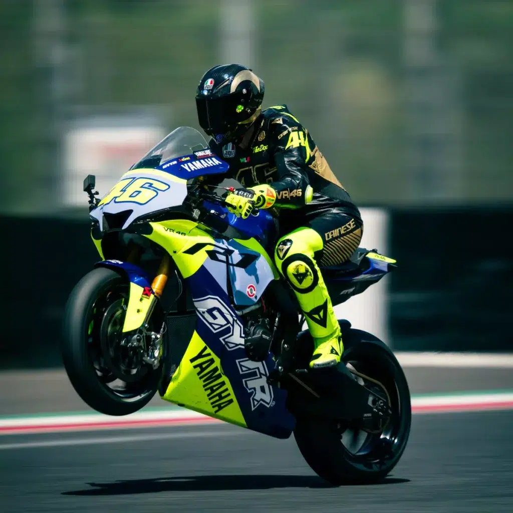 un équipement de légende de valentino rossi mis aux enchères au profit de l’unicef 4