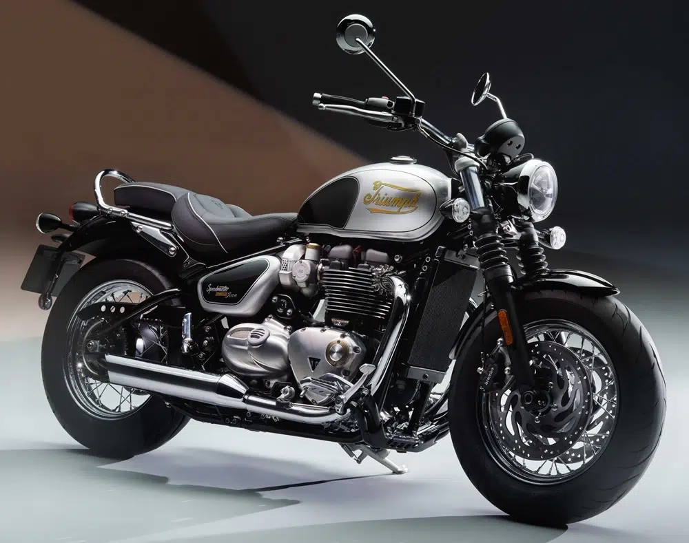 vous voulez roulez « old school » alors si vous avez 15 000 € sous la main la triumph speedmaster est faite pour vous avec son look rétro 16