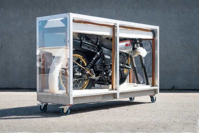 40 ans sans rouler, 84 000 € au marteau cette yamaha vintage fait tourner toutes les têtes