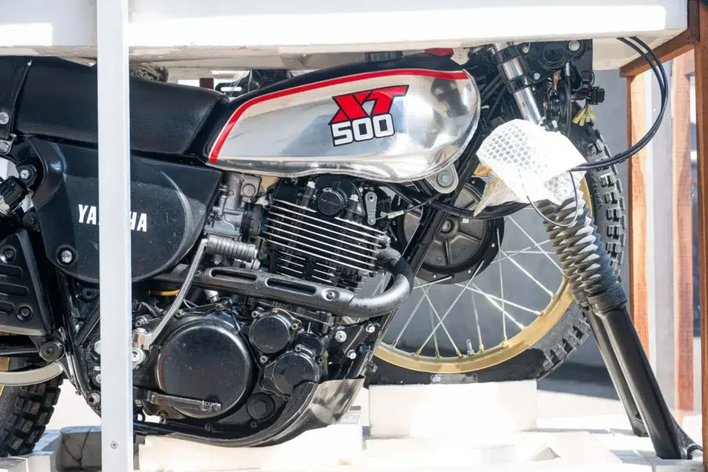 40 ans sans rouler, 84 000 € au marteau cette yamaha vintage fait tourner toutes les têtes 8