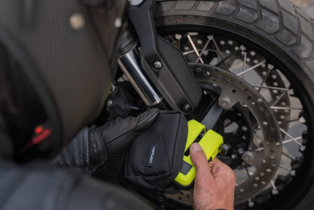 antivol moto ce nouveau modèle résiste aux attaques les plus violentes, même à la meuleuse 6