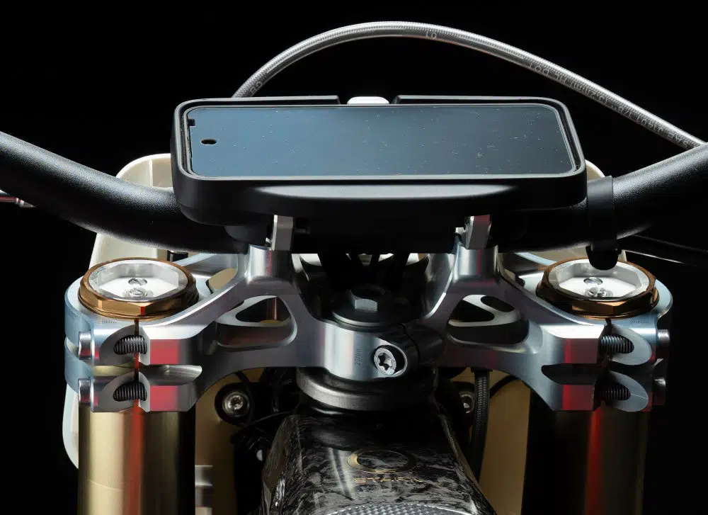 avec cette nouvelle arme électrique, stark veut enterrer ktm et husqvarna en supermotard 10