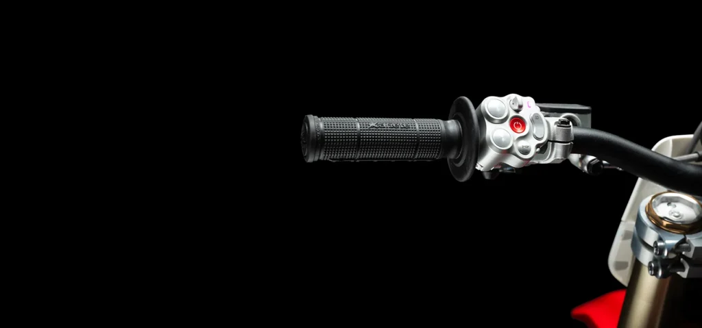 avec cette nouvelle arme électrique, stark veut enterrer ktm et husqvarna en supermotard 18